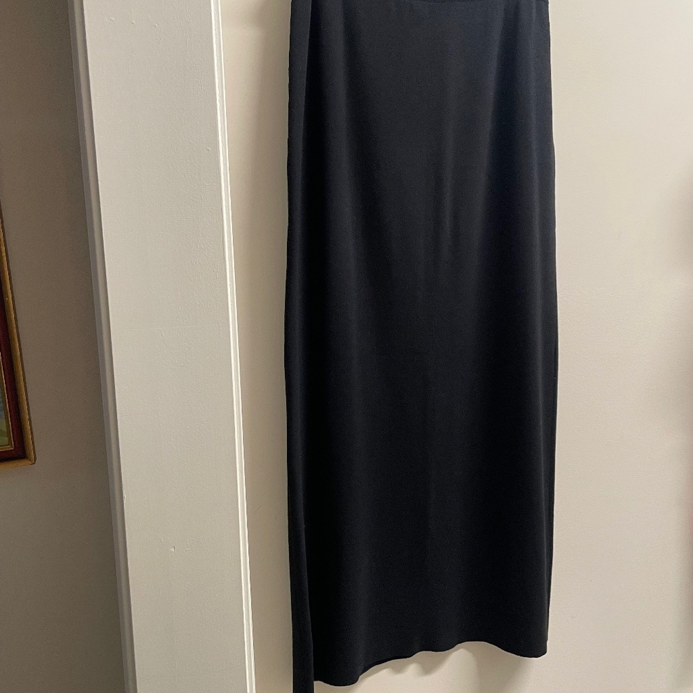 EILEEN FISHER SKIRT, SIZE MEDIUM, BLACK